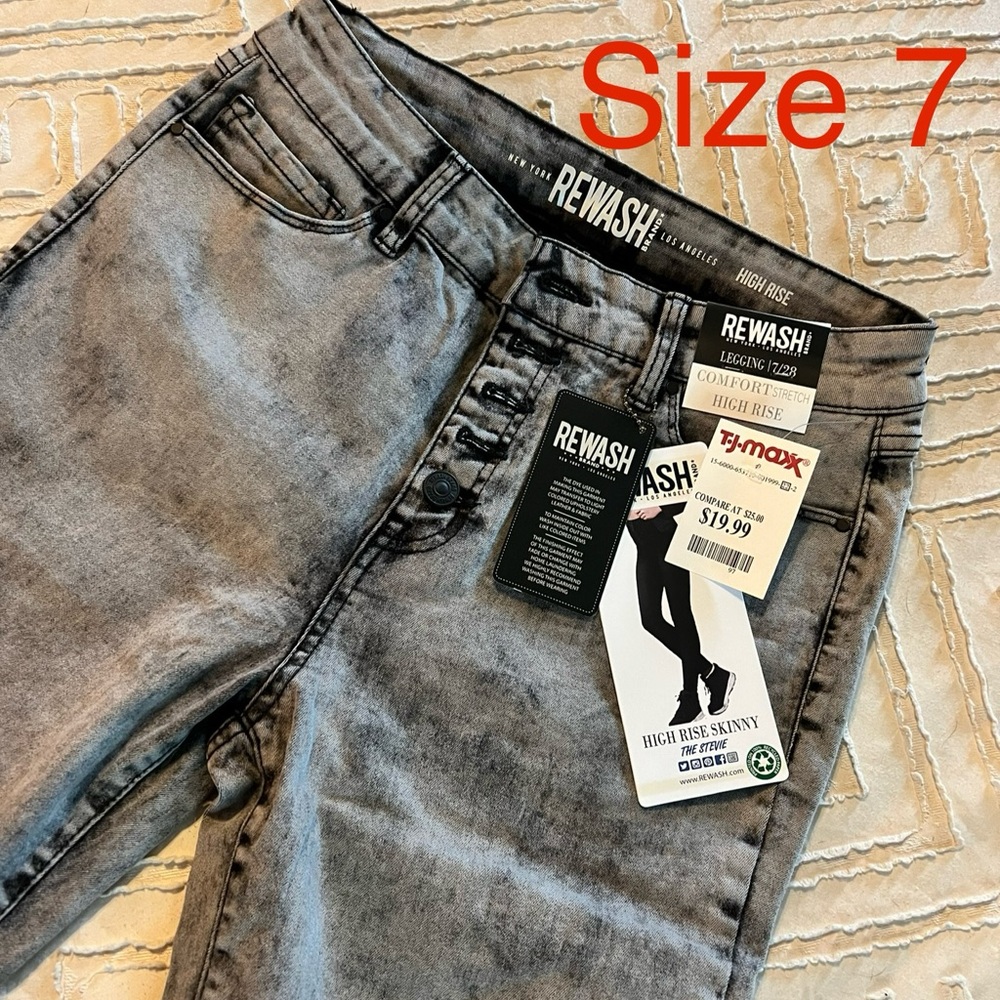 Rewash high rise skinny jeans purchased from TJ Maxx new with tags never worn!
